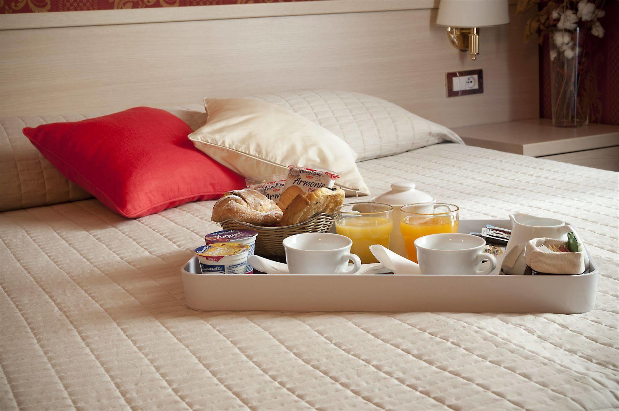 B&B Prestige Rom Eksteriør billede